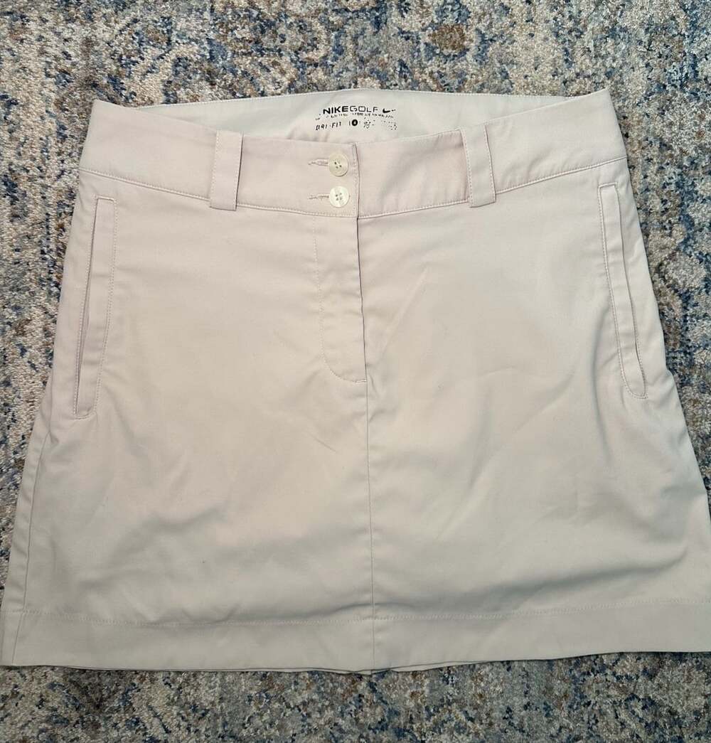 Nike Golf Dri-FIT Tan Beige Skort Skirt Size 6 with Pockets